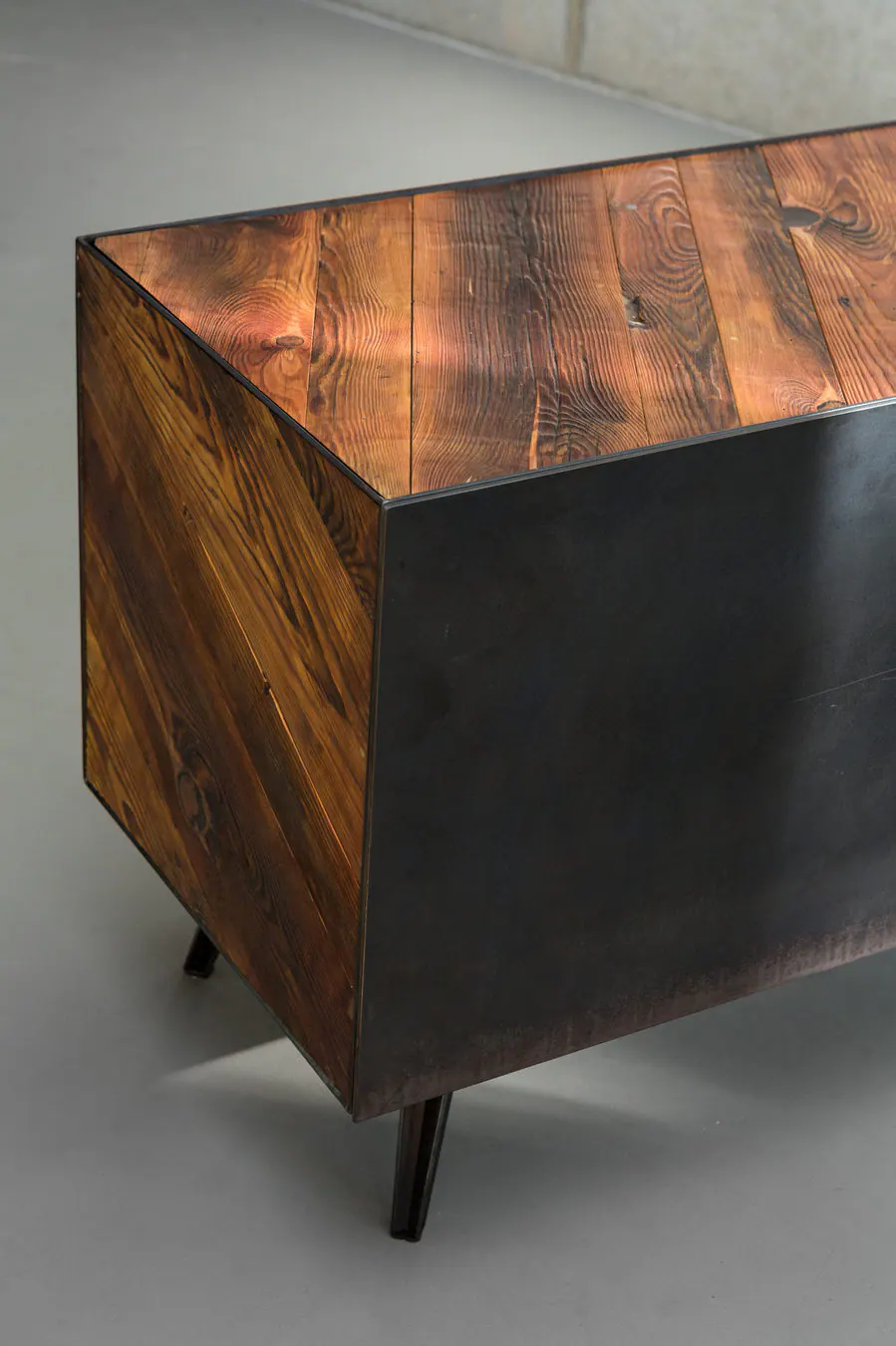 Berliner Vitrine — furniture project photograph 15 of 16