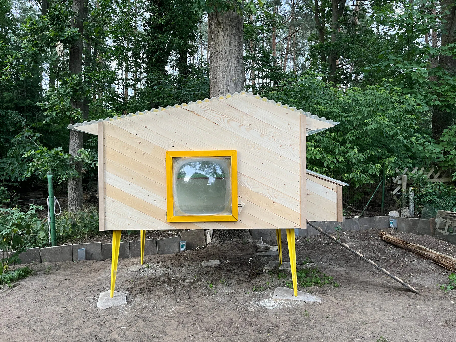 Chickentecture — functional art project photograph 2 of 12