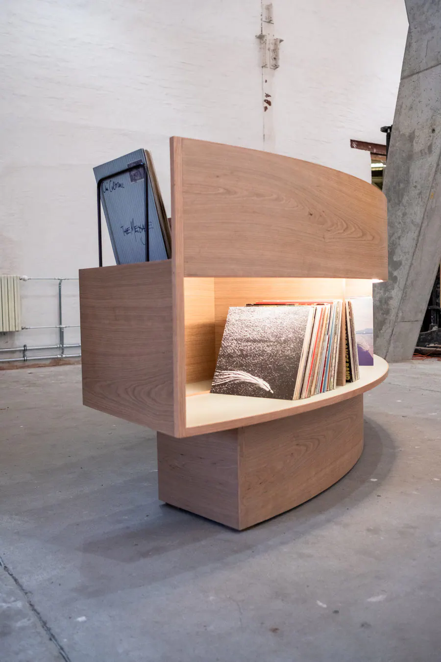 DJ Table — furniture project photograph 7 of 13