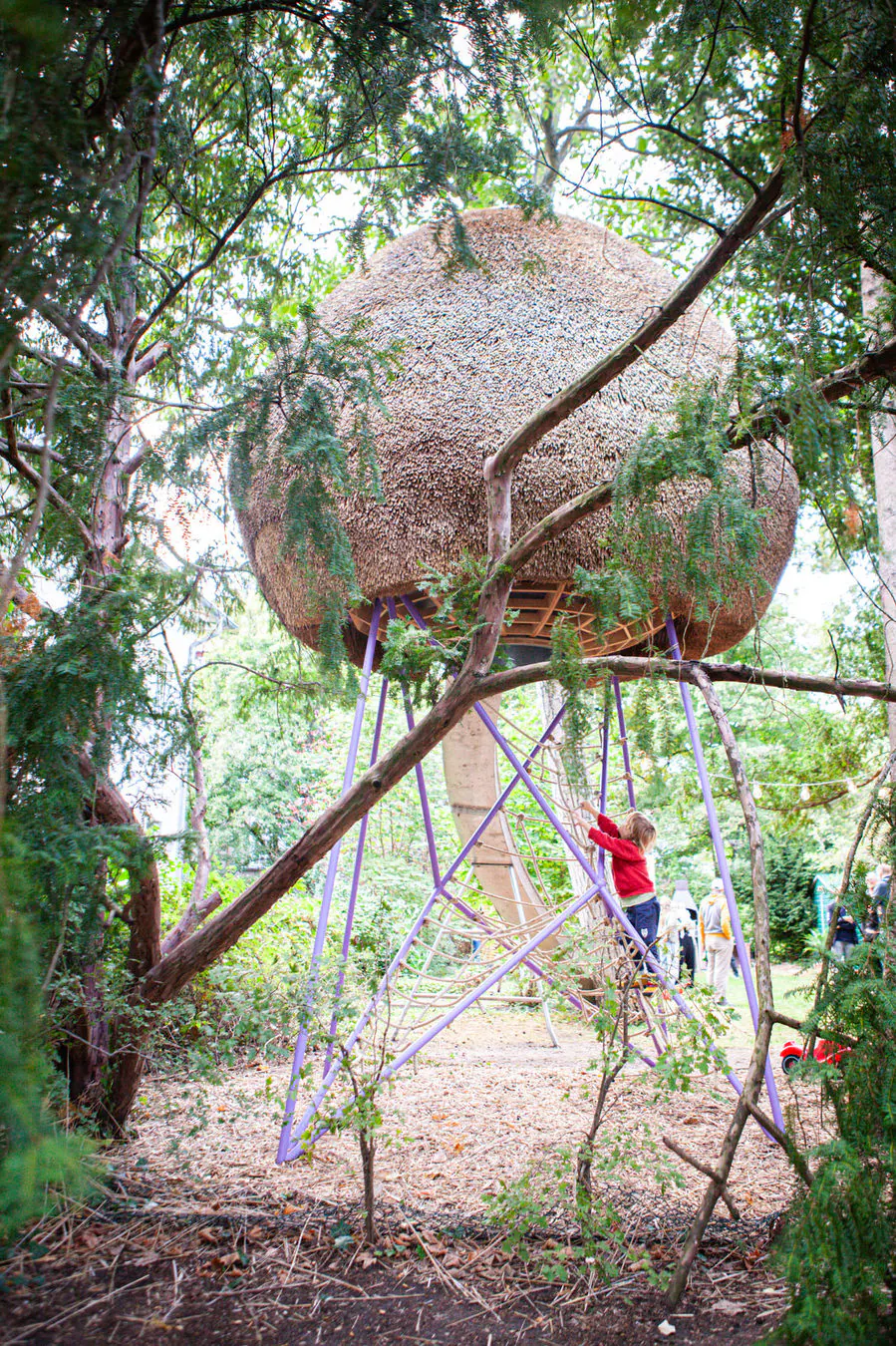 Knospe — functional art project photograph 2 of 25