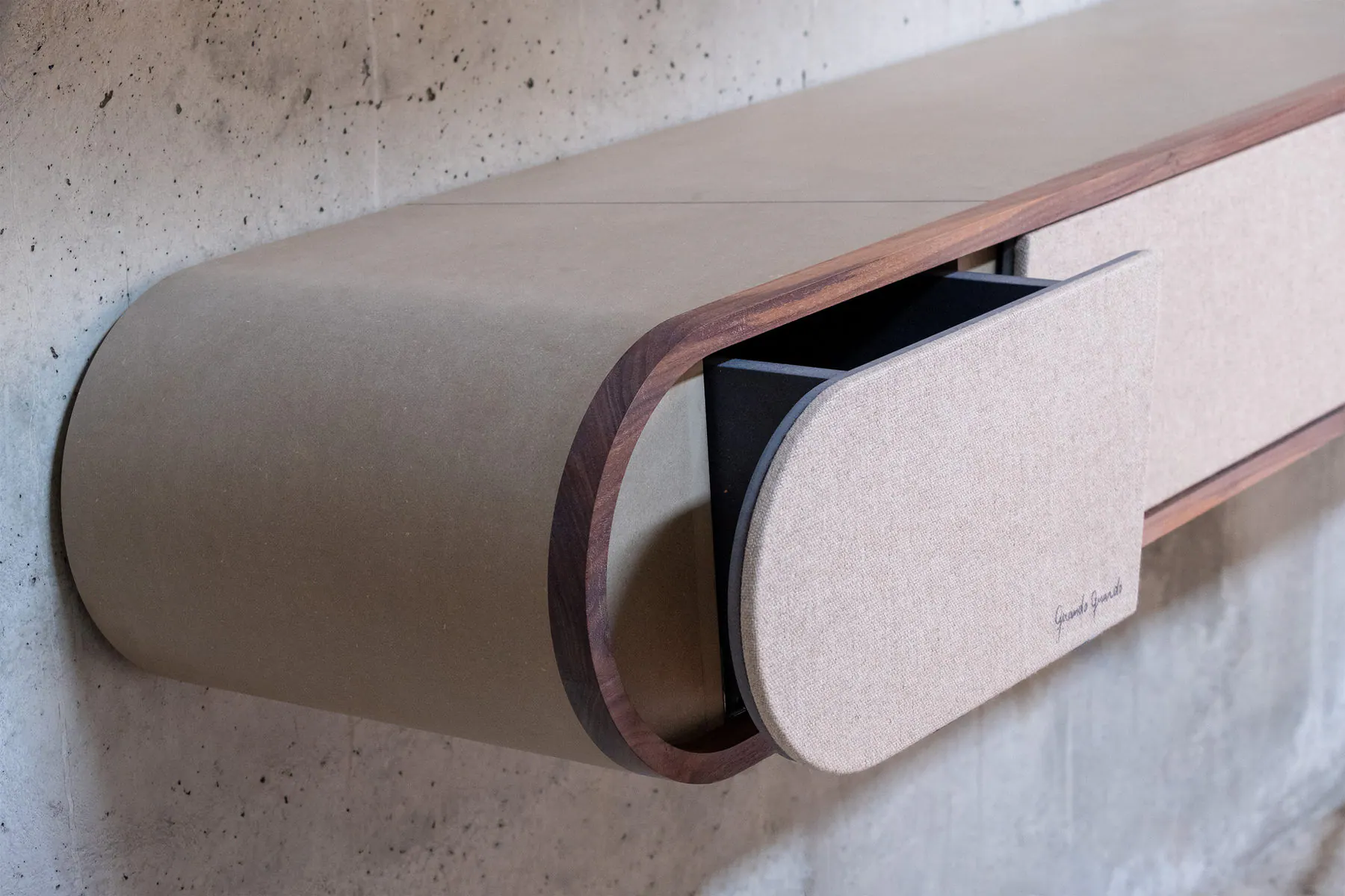 Ovaloid — furniture project photograph 6 of 8